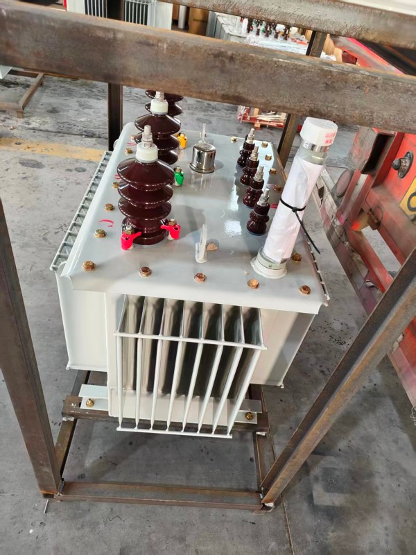 S13‑1000kVA <a href='https://ping.xdbyq.cn/youjinshi/' target='_blank' title='和平油浸式变压器'><strong>和平油浸式变压器</strong></a> 大型厂区 S13 和平和平和平油浸式变压器 S13‑1000kVA 和平和平和平油浸式变压器 大型厂区 S13 和平和平和平油浸式变压器